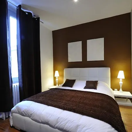 Tatil Evi Tassigny Furnished House Bordeaux